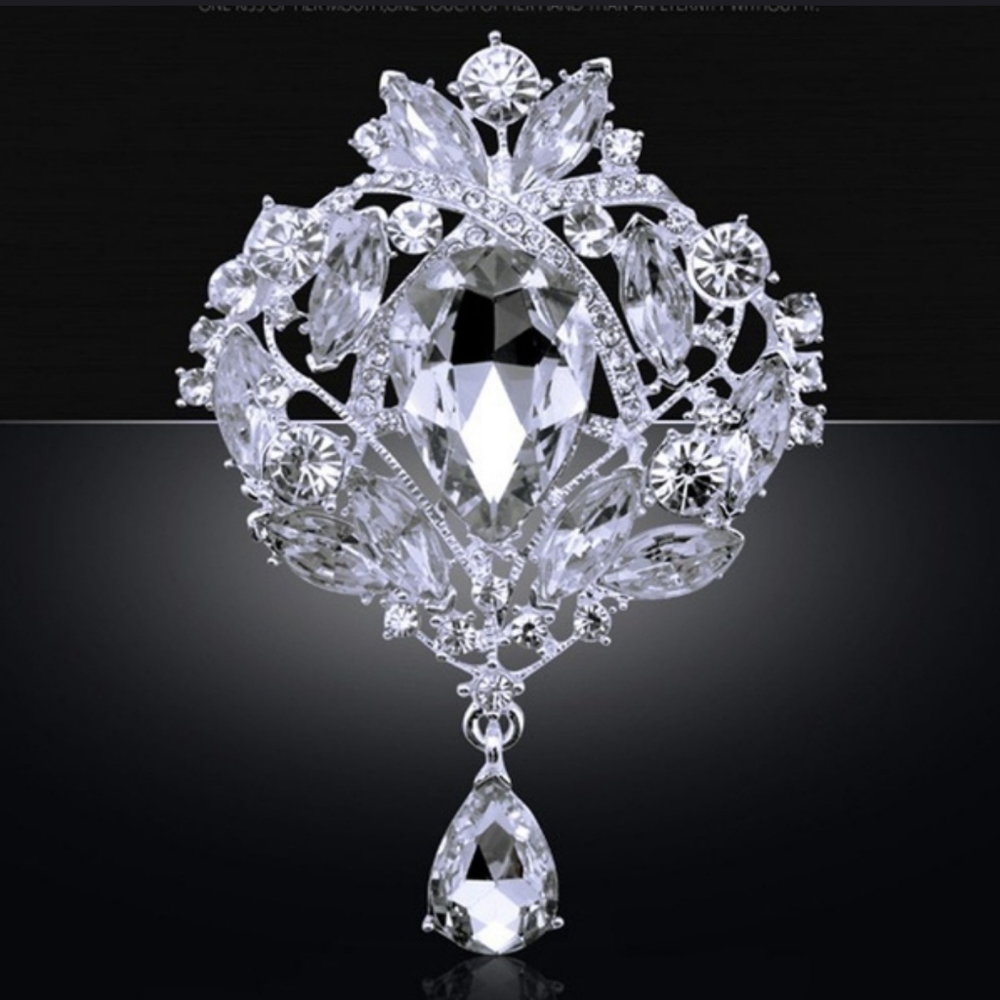 Rhinestone brooch
